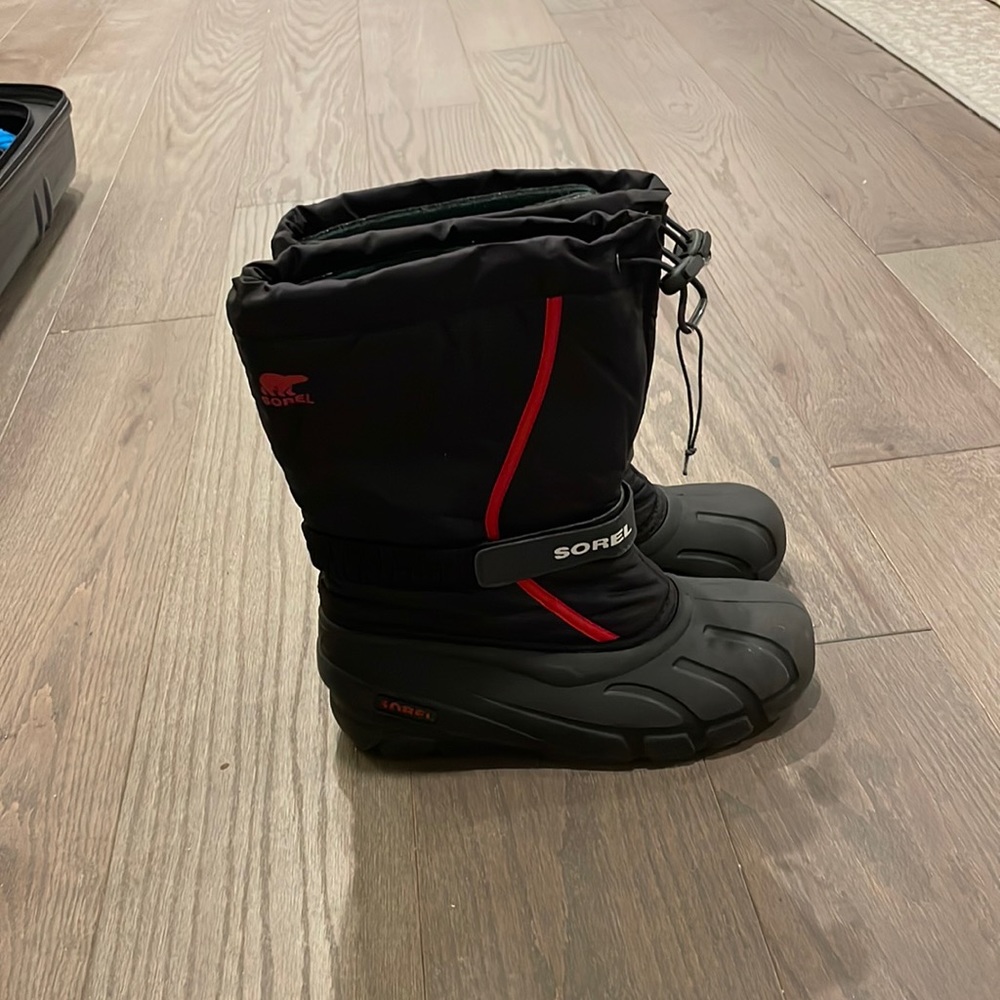 Men’s Size 7 Sorel Pull On Snow Boots Rain Boots